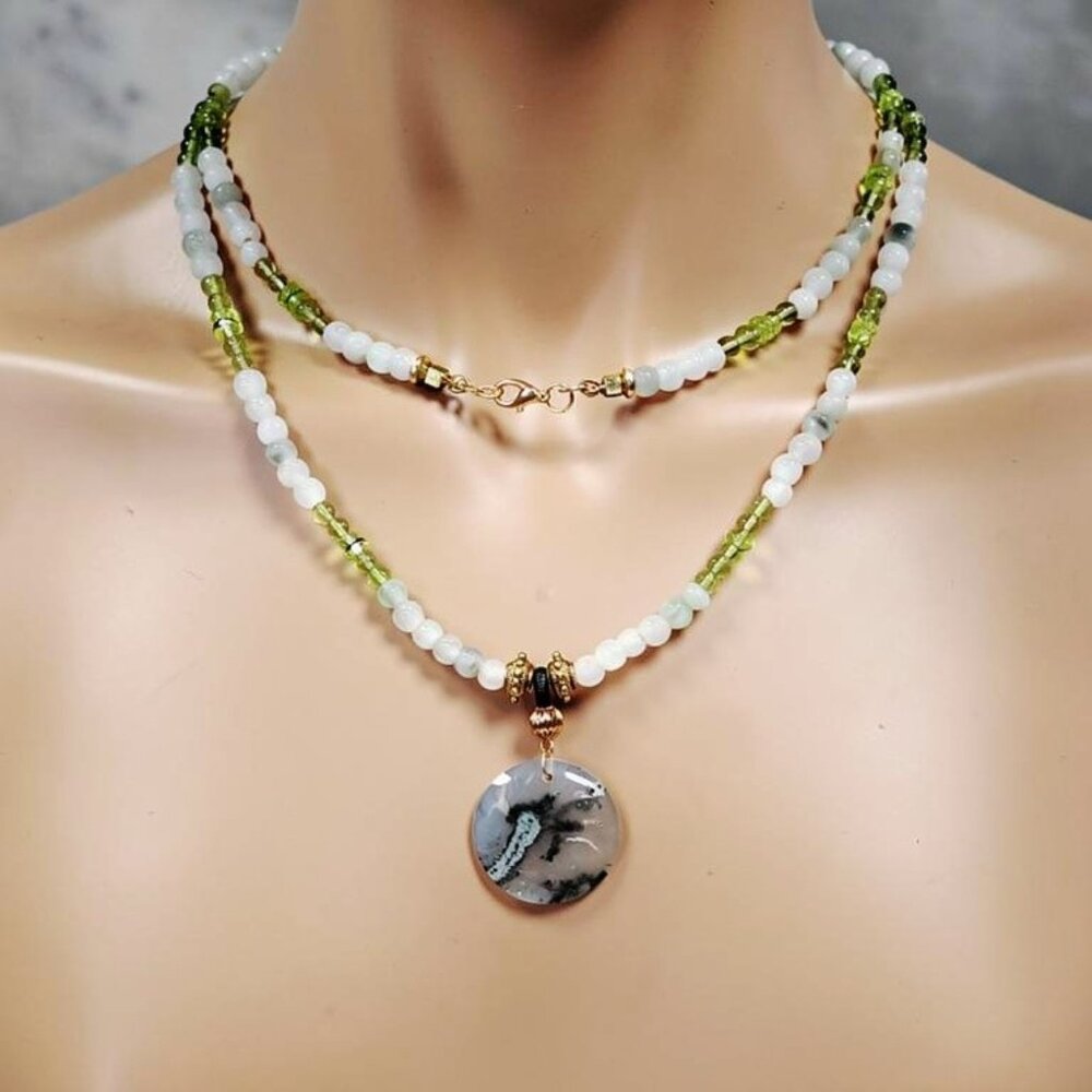 Tree Agate Necklace – Semi-Precious Stones – Gold-Tone Details & Pear